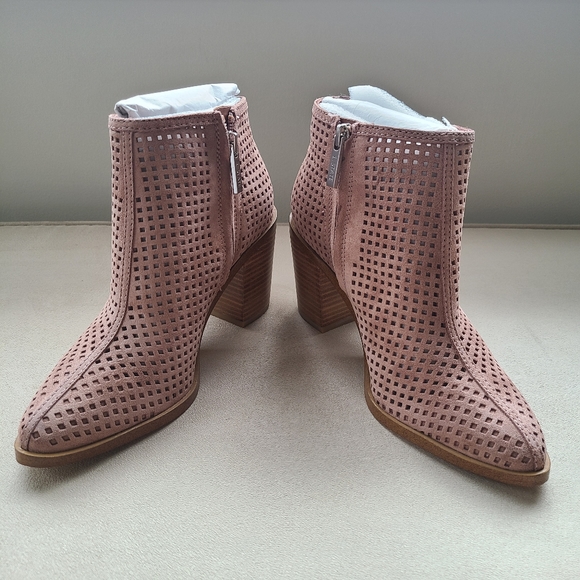 1. State Booties - Picture 2 of 7